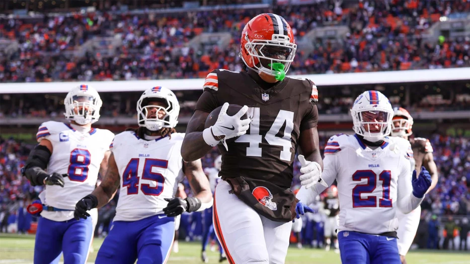 Browns TE Harold Fannin Jr. added to injury report after hurting groin at practice