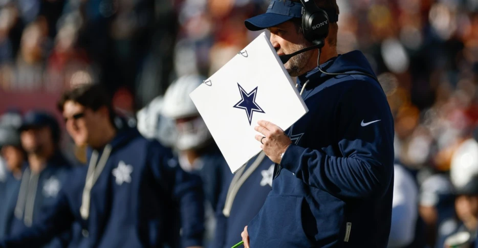 Cowboys fast start holds off Commanders for 1st Christmas win since last Super Bowl season