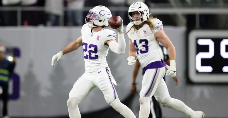Vikings Ride Epic Defensive Performance to Christmas Day Win Over Lions