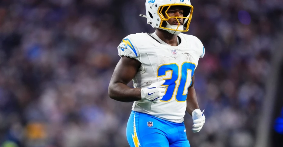 Chargers reveal Week 17 inactives vs. Texans