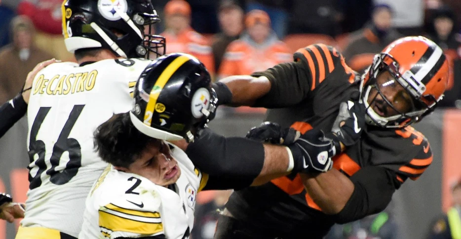 Cleveland Browns vs. Pittsburgh Steelers Week 17 Predictions – Going for the sack record