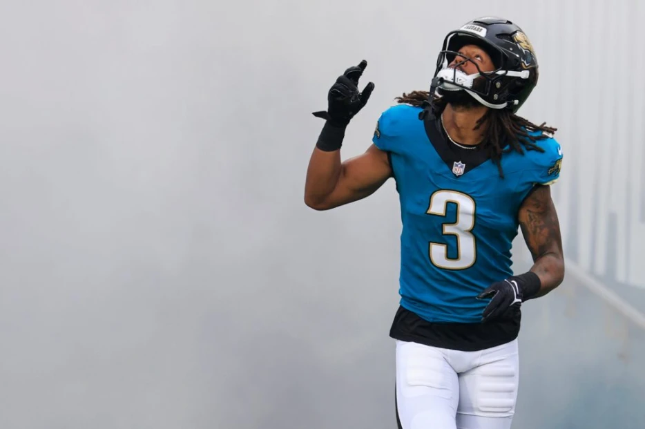 Jaguars Extend WR Jakobi Meyers