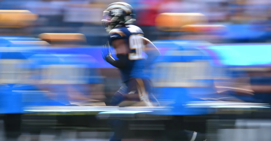 Saturday Football Week 17: Texans at Chargers – Live Discussion