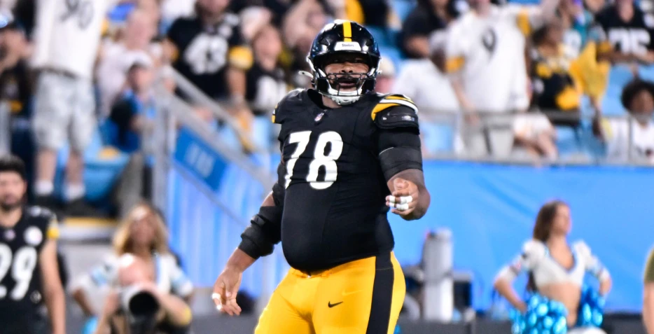 Steelers Rookie Receives Fine for Obscene Gesture