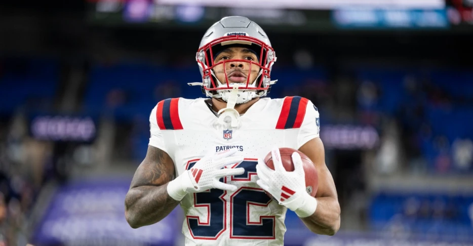 TreVeyon Henderson injury update: Patriots reveal status for Jets game