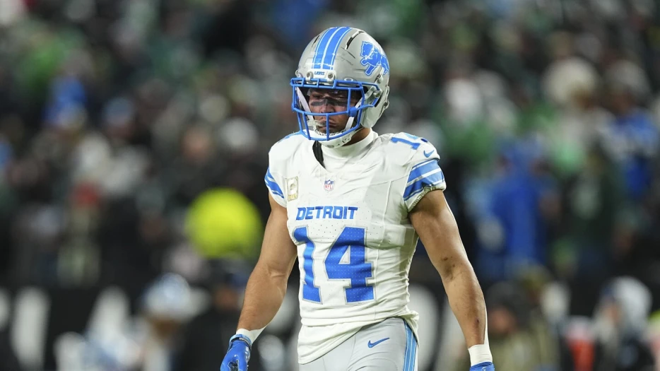 Amon-Ra St. Brown did not practice on Monday with ankle injury