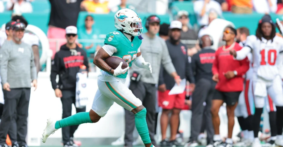 Buccaneers vs Dolphins inactive players: Wirfs, Fitzpatrick, Brewer out