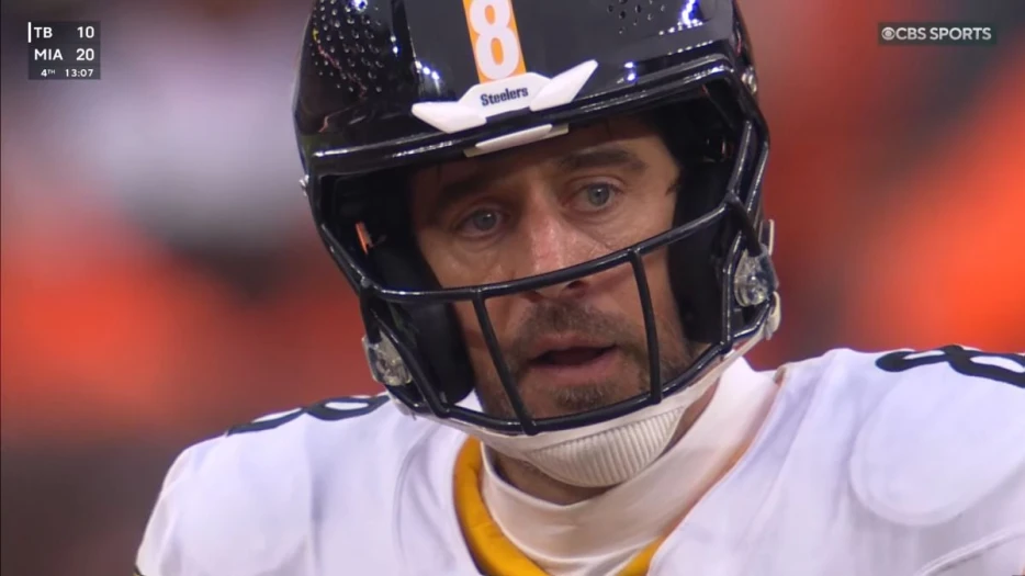 ‘Cussing Up A Storm:’ Browns DL Says Aaron Rodgers Vented Frustration All Game Long