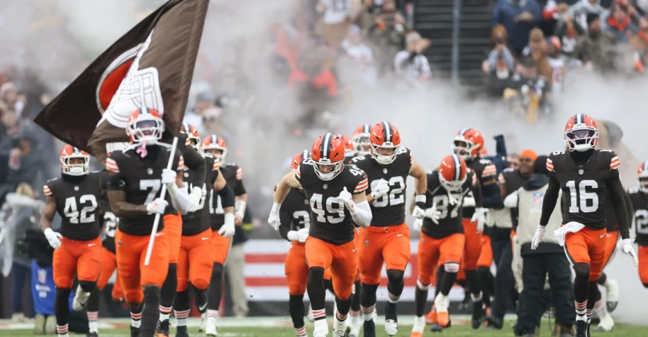 NFL Week 17 Live Updates, Scores: Colts-Jaguars, Jets-Patriots, Seahawks-Panthers, More