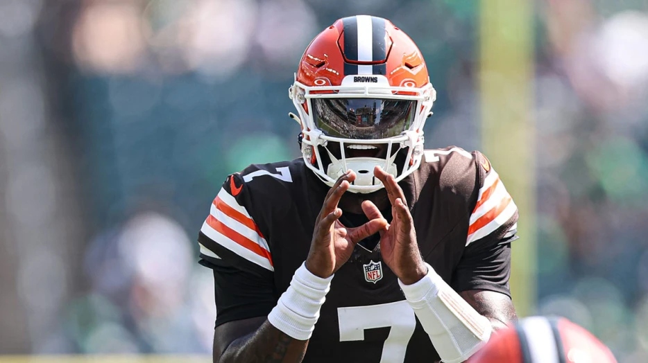 Ravens’ Tyler Huntley, Derrick Henry wear cheese grater after dominating Packers