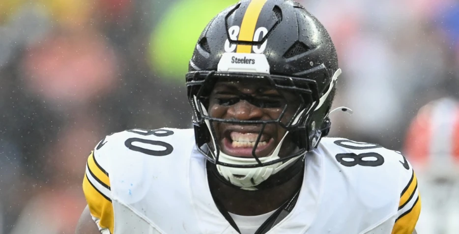 Steelers injury update: TE Darnell Washington suffers broken arm v. Browns