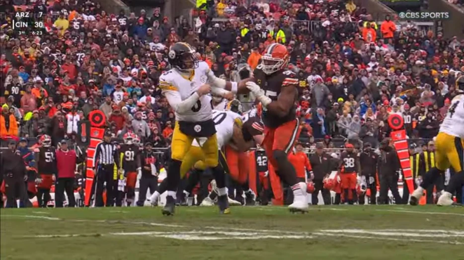 ‘Wasn’t On My Mind:’ Aaron Rodgers Says He Wasn’t Thinking About Myles Garrett’s Sack Record