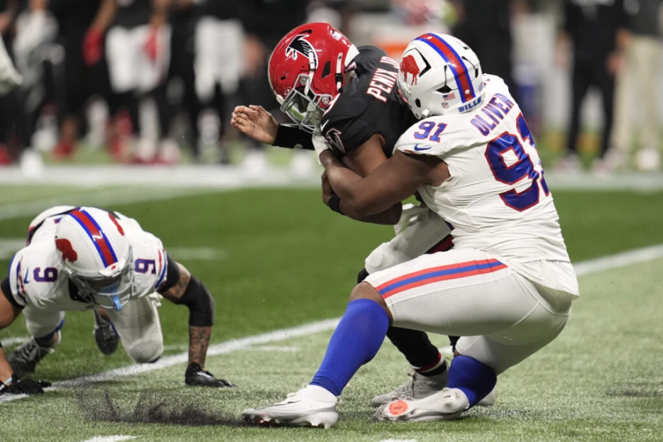 Bills DT Ed Oliver Could Return During Postseason