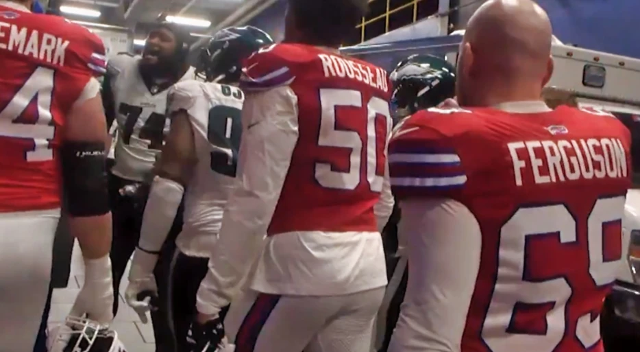 Bills Superstar Gets Swarmed &amp; Attacked By Eagles Players In The Tunnel After Eye Gouge &amp; Throat Slash From Jalen Carter [VIDEOS]