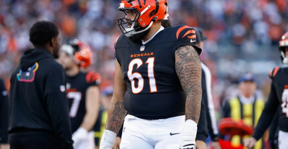 Cody Ford shines at wide receiver on his birthday vs. Cardinals