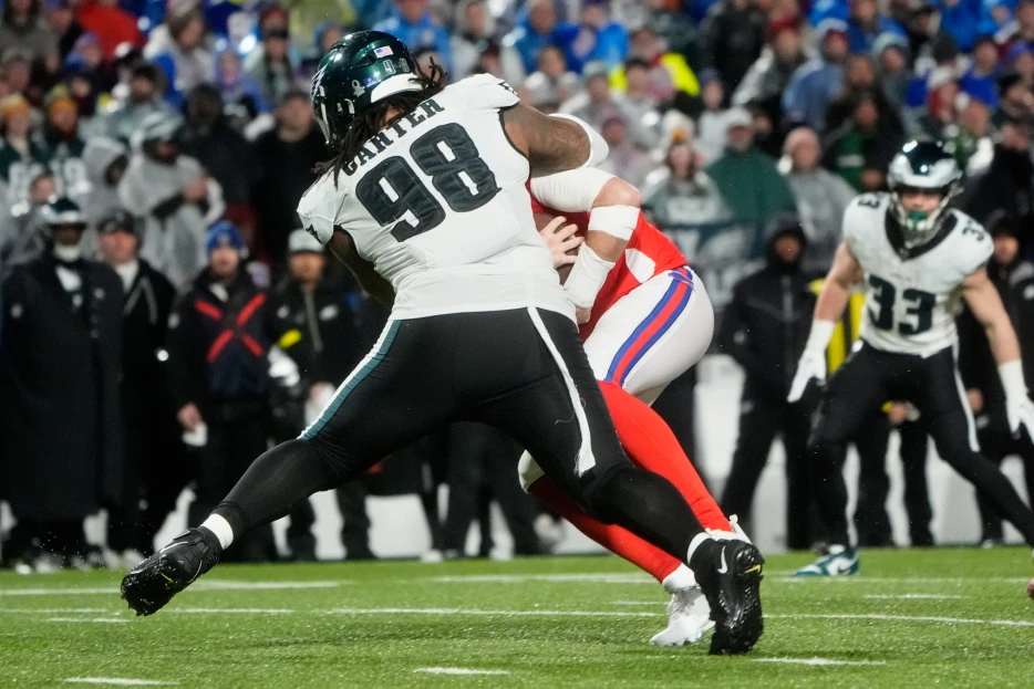 Elite Defense, Chickenshit Offense – 32 Immediate Observations from Eagles 13, Bills 12