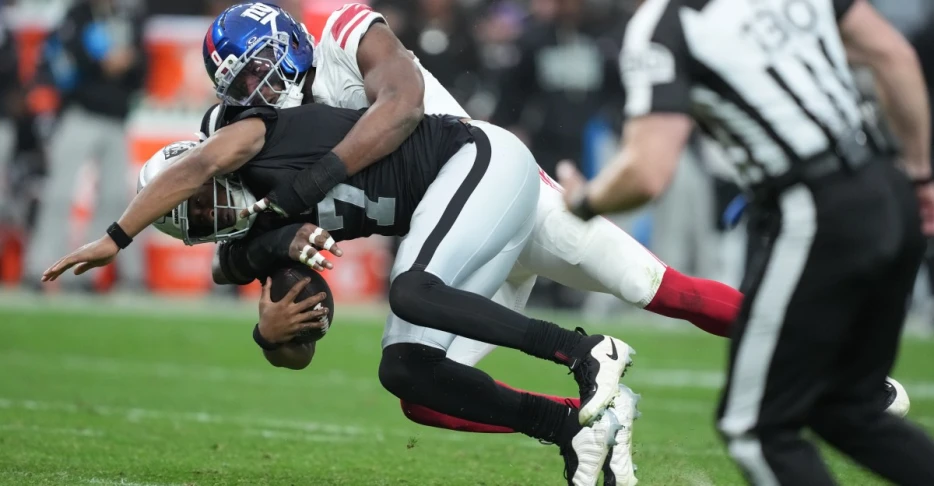 Instant grades from the NY Giants’ Week 17 victory over the Raiders