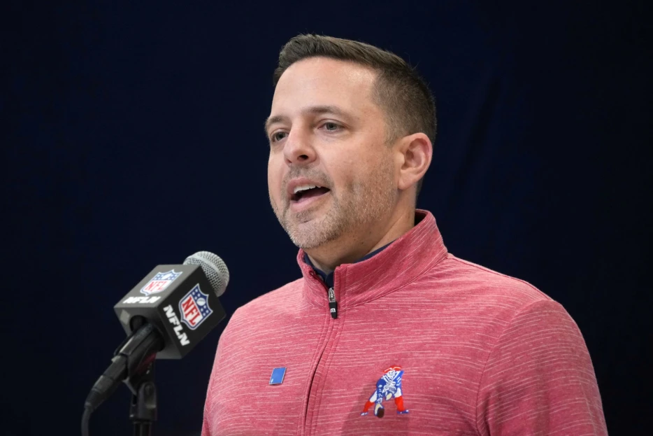 Patriots Projected To Add 6-Foot-6, 330-Pound Protector This Offseason