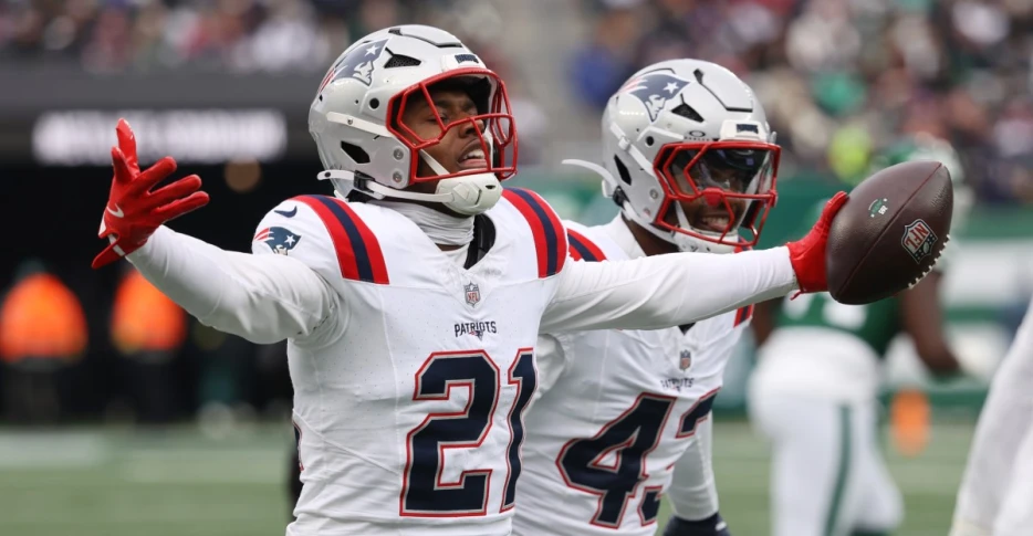 Patriots win AFC East for first time since 2019