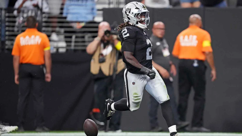 Raiders’ Ashton Jeanty joins exclusive club in franchise history after strong rookie season