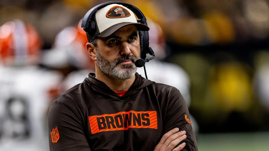 Browns HC Kevin Stefanski shies away from question about Steelers’ Myles Garrett plan