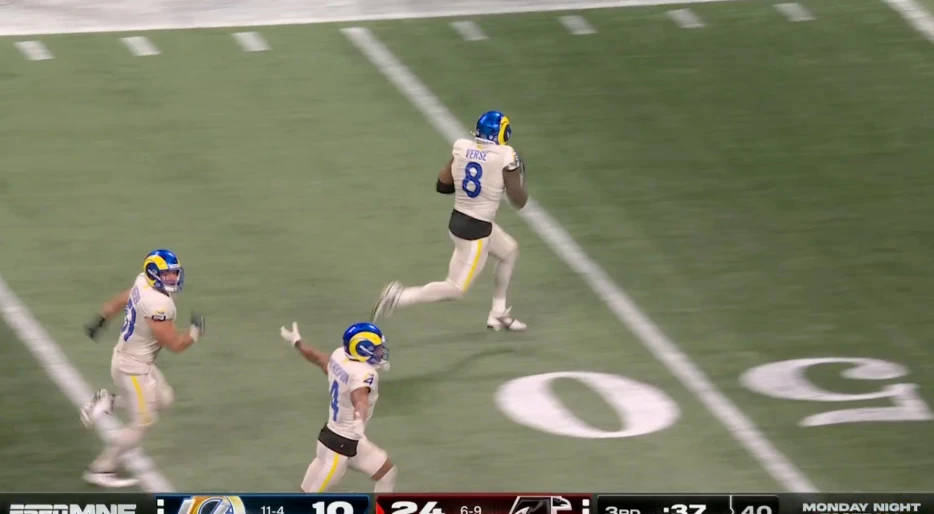 Cameras Caught Jared Verse’ Nasty Hand Gesture Towards Falcons Bench While Returning Blocked Field-Goal For Touchdown [VIDEO]