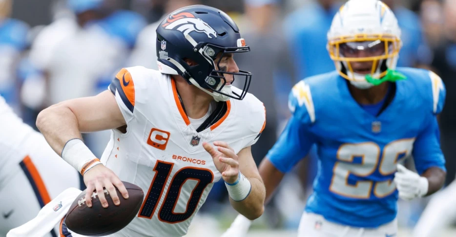 Horse Tracks: Payton treating Chargers ‘like a playoff game’