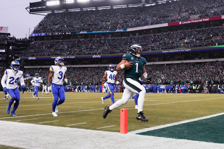 If You’re Scared of the Los Angeles Rams, Get a Dog