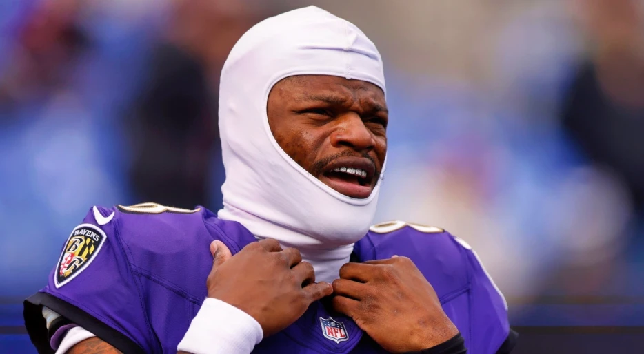 Lamar Jackson’s Future In Doubt As NFL Insider Drops ‘Crazy’ Trade That Could Go Down This Offseason