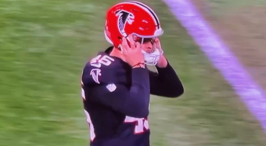 Mental Health Disorder Of Falcons Kicker Zane Gonzalez Came To Light When People Noticed What He Did Before Game-Winning Field-Goal vs. Rams On MNF [VIDEO]