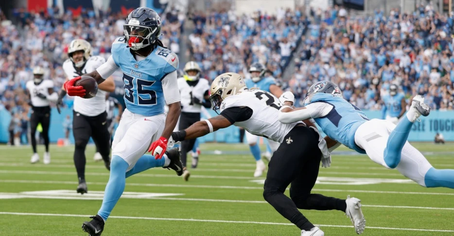 Titans should re-sign TE Chig Okonkwo