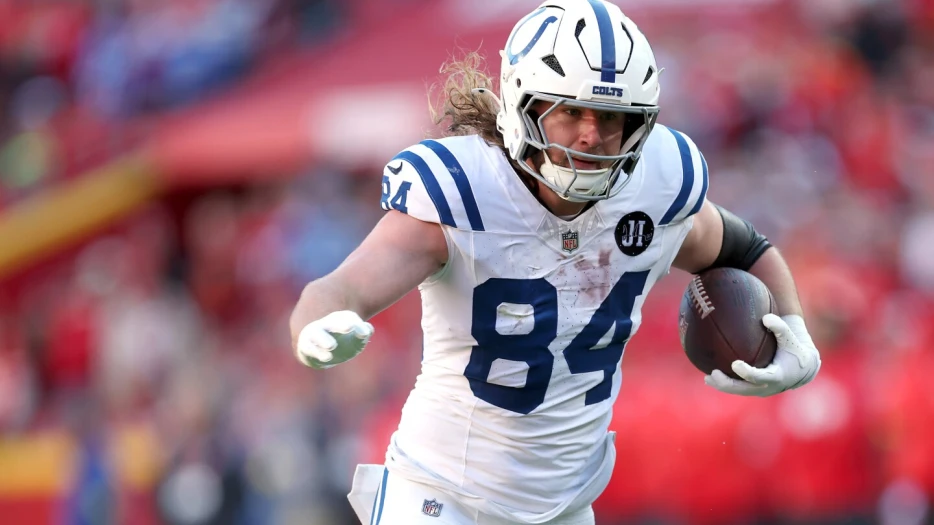 Tyler Warren set to play against Texans