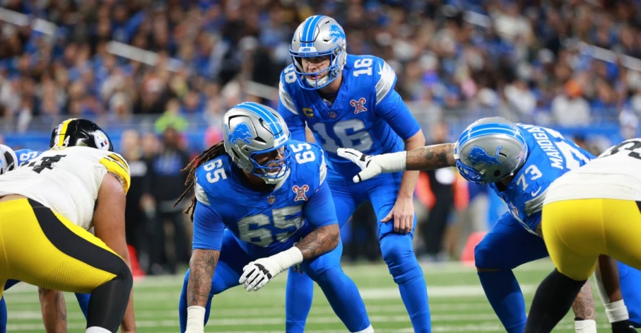 Detroit Lions IOL Kingsley Eguakun poached by Cleveland Browns