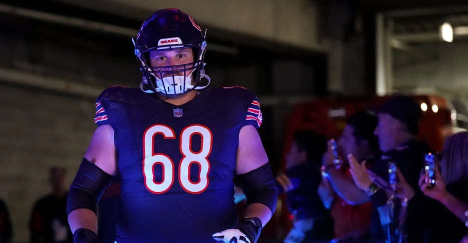 Patriots host pair of interior offensive linemen for workouts entering Week 18