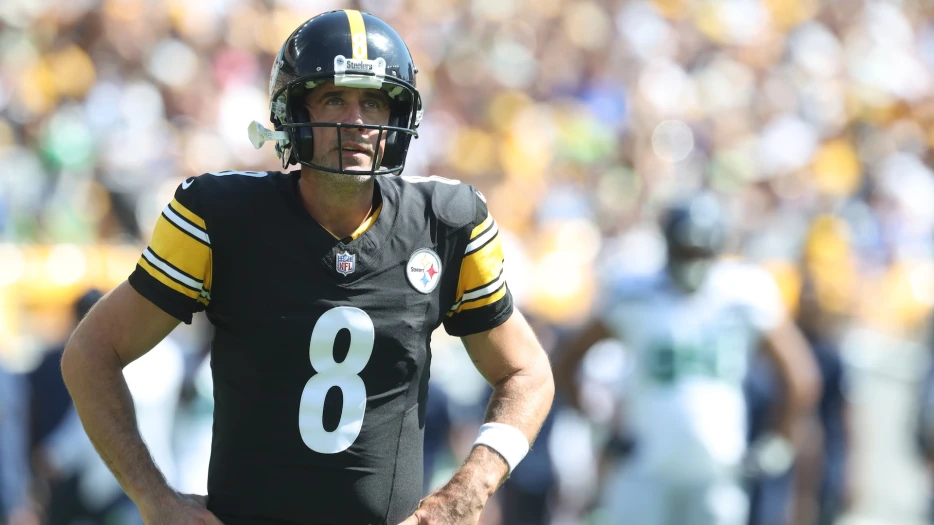 Rob Gronkowski Shares His Take On Aaron Rodgers’ Future