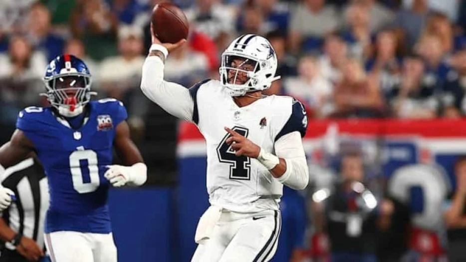 How long will the Cowboys play Dak Prescott on Sunday?