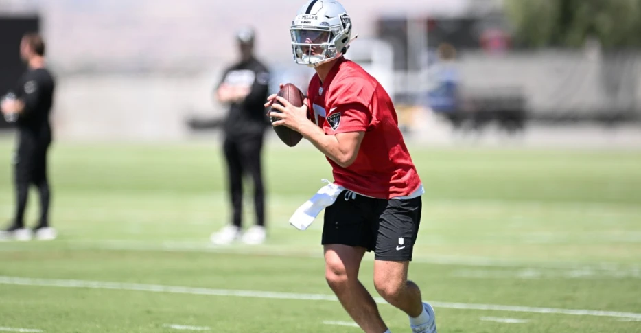 Las Vegas Raiders lose quarterback from program