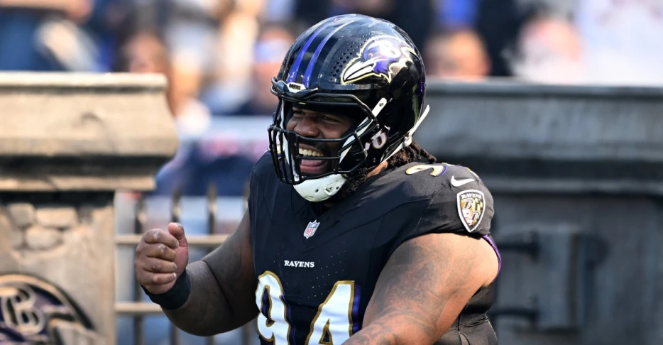 Ravens sign NT John Jenkins to 1-year extension
