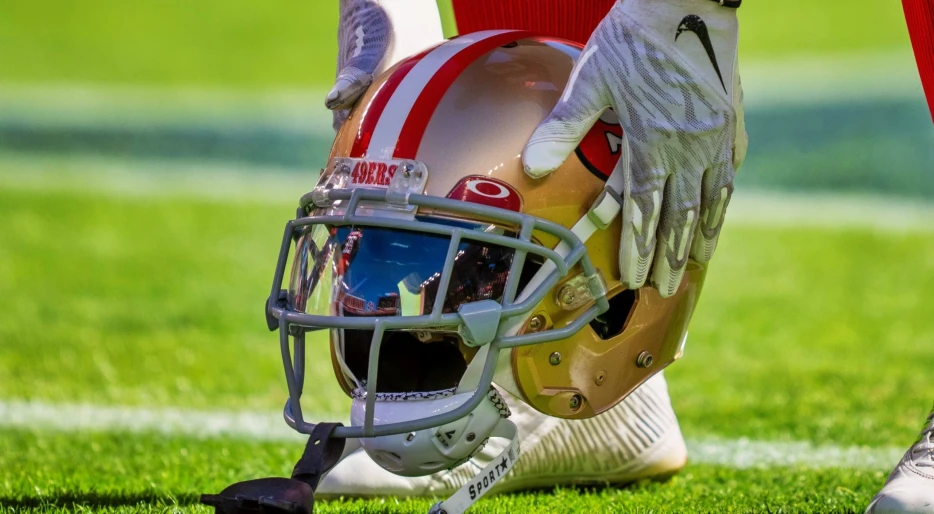 San Francisco 49ers Get Brutal Injury Update On 2 Of Their Biggest Superstars Ahead Of Week 18 vs. Seahawks