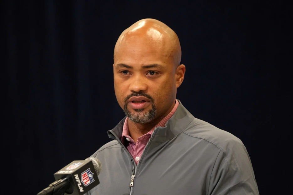 Falcons Expected To Move On From GM Terry Fontenot