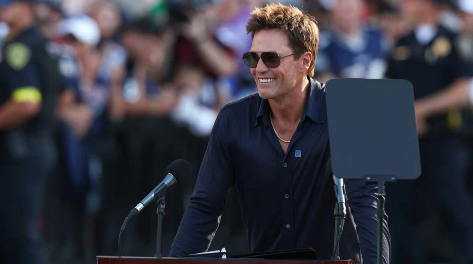 Why Phillip Dorsett believes Tom Brady will turn around Las Vegas