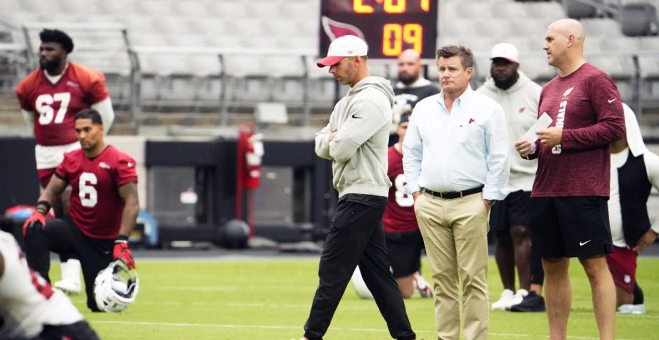 Arizona Cardinals fans have no confidence in the direction of the franchise