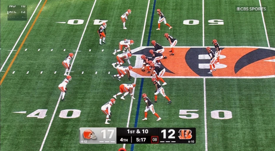 Everyone Is Accusing Joe Burrow Of Pulling Shady Brett Favre-Like Move During Bengals-Browns Game [VIDEO]