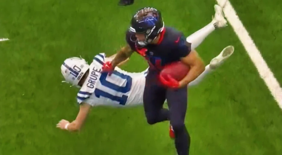 Indianapolis Colts Kicker Tried To Make A Tackle, And It Ended Up Being The Worst Decision of His Career [VIDEO]