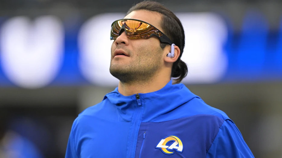 Rams WR Puka Nacua reels in 1-handed TD vs. Cardinals amid receiving title chase