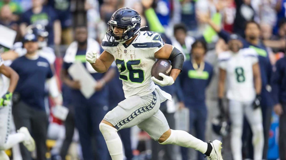Seahawks’ Zach Charbonnet makes up for Sam Darnold miss with 27-yard rushing TD