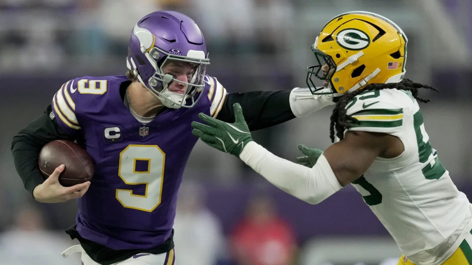 Vikings QB J.J. McCarthy’s season ends in fitting fashion by re-injuring hand