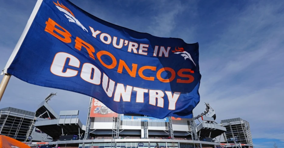 Week 18: Broncos vs. Chargers – Live Discussion