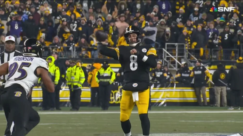 Analyst Wonders If Steelers Have Been Holding Aaron Rodgers Back: ‘Where Was This The Other 17 Weeks?’