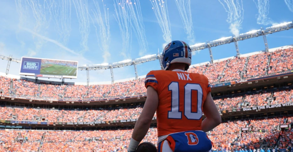 Broncos clinch top seed in AFC and have homefield throughout the playoffs